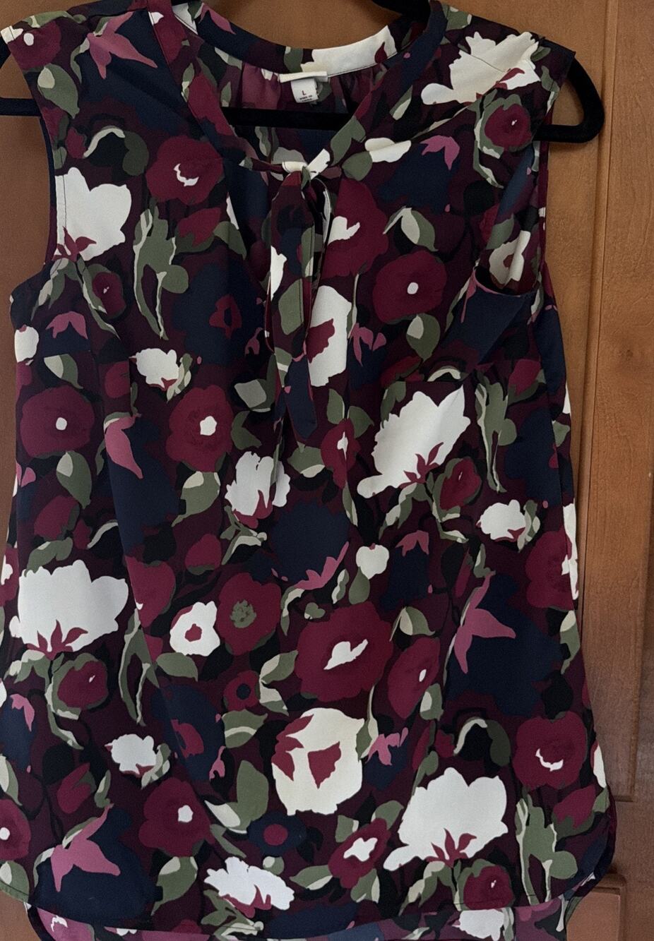 Merona floral sleeveless blouse Neck Tie Navy Maroon Women’s L
